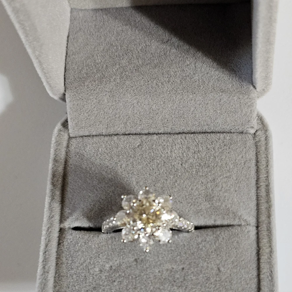 GRA Certified Moissanite Ring in Sterling Silver Size 4.75! 💍 - Picture 7 of 12